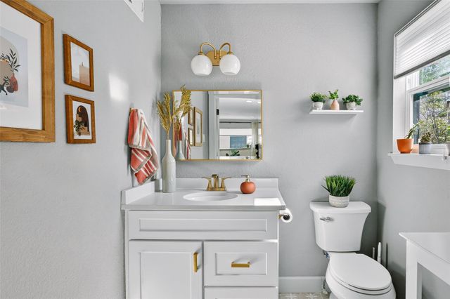 6205 Hylawn DR, Austin, TX 78723