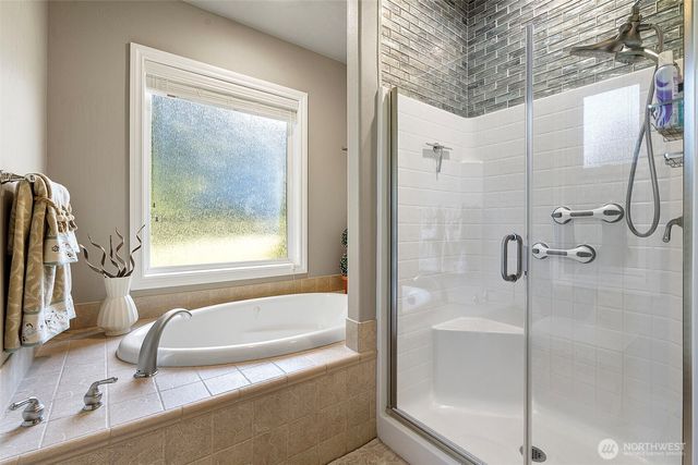 6505 Turnberry Lane SE, Olympia, WA 98501