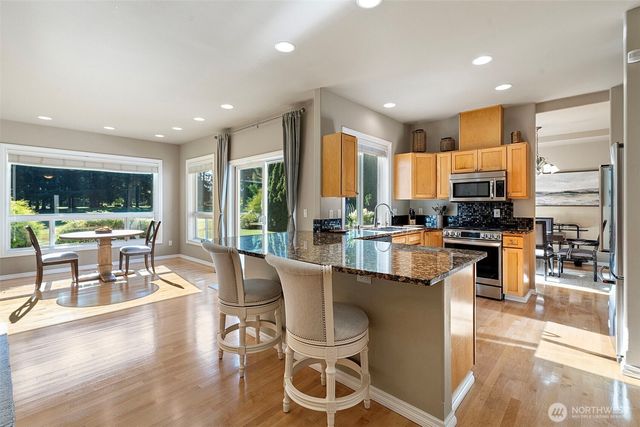 6505 Turnberry Lane SE, Olympia, WA 98501