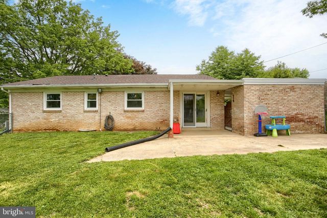 50 OLD ORCHARD CIRCLE, Camp Hill, PA 17011