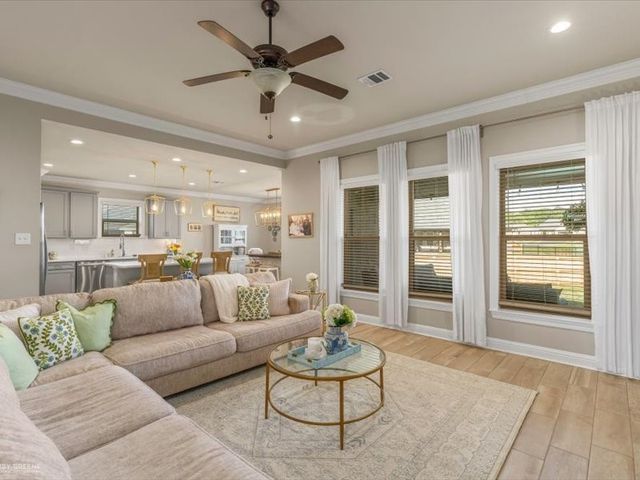 133 Brimestone Loop, Benton, LA 71006