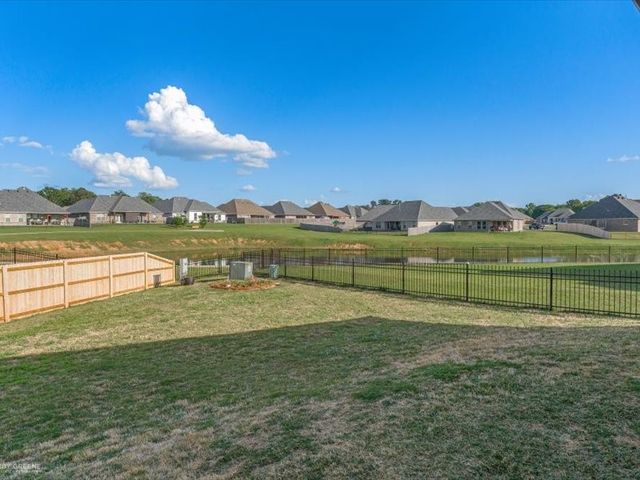 133 Brimestone Loop, Benton, LA 71006