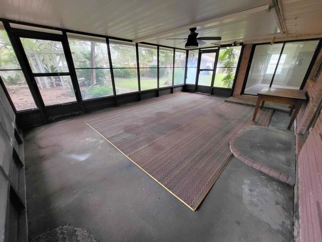 706 Maple Street, Sweeny, TX 77480