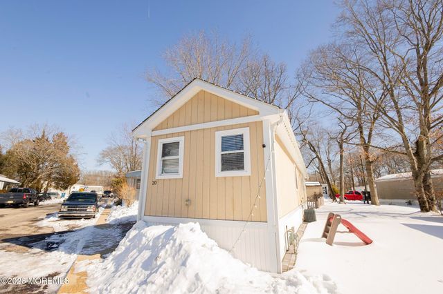 20 Grace Lane, Howell, NJ 07731