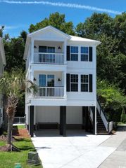 52 Fish Shack Alley, Murrells Inlet, SC 29576