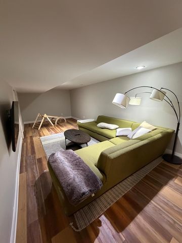 4984 Three Points Boulevard, Mound, MN 55364