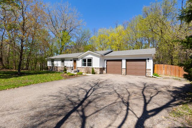 4984 Three Points Boulevard, Mound, MN 55364