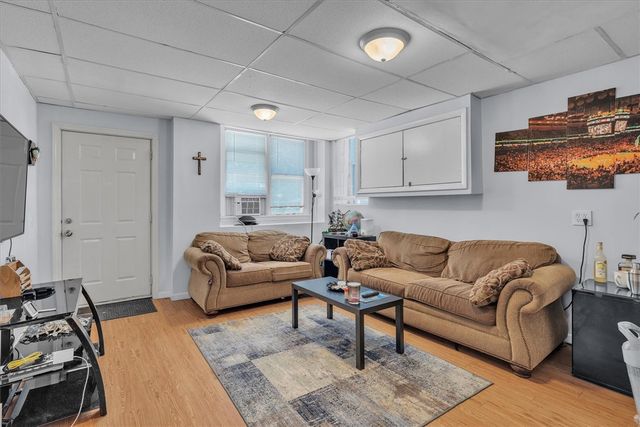 1 Metcalf Avenue, North Providence, RI 02911