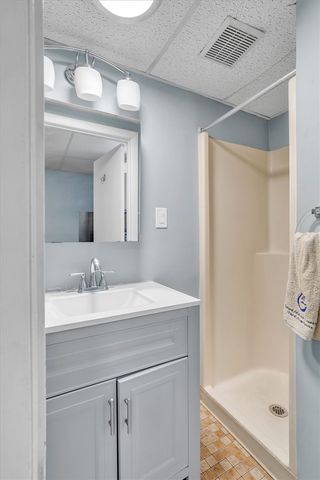 1 Metcalf Avenue, North Providence, RI 02911