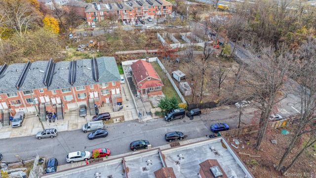 3412 Hunter Avenue, Bronx, NY 10475