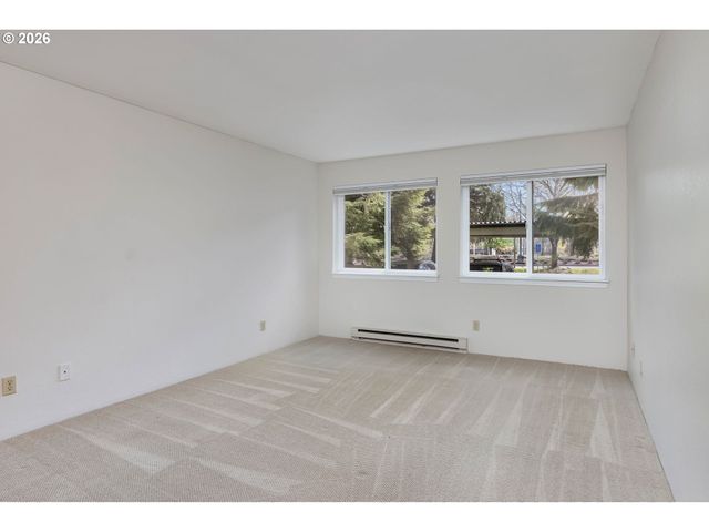 5054 FOOTHILLS Dr B, Lake Oswego, OR 97034