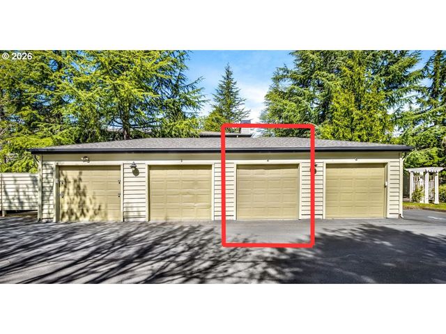 5054 FOOTHILLS Dr B, Lake Oswego, OR 97034