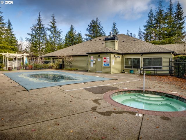 5054 FOOTHILLS Dr B, Lake Oswego, OR 97034