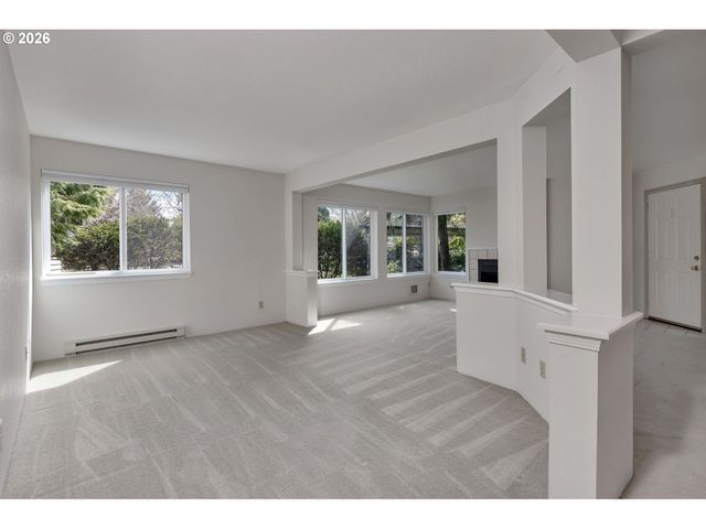 5054 FOOTHILLS Dr B, Lake Oswego, OR 97034