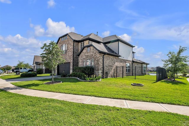 3919 Cantone Grotto Court, Katy, TX 77493