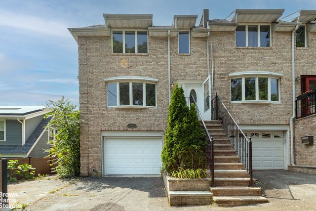 5637 DELAFIELD Avenue, New York City, NY 10471
