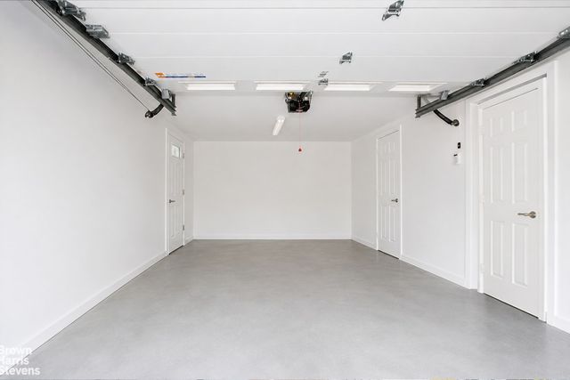5637 DELAFIELD Avenue, New York City, NY 10471