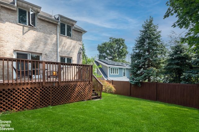 5637 DELAFIELD Avenue, New York City, NY 10471