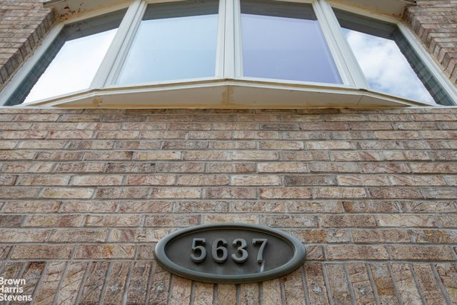 5637 DELAFIELD Avenue, New York City, NY 10471