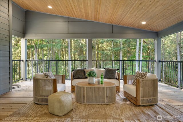 1828 Clorindi Circle NW, Gig Harbor, WA 98335