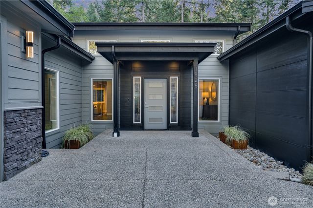 1828 Clorindi Circle NW, Gig Harbor, WA 98335
