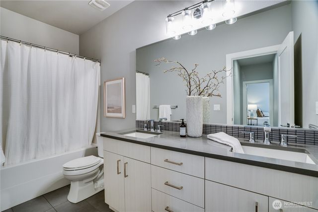 1828 Clorindi Circle NW, Gig Harbor, WA 98335