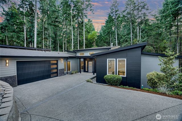 1828 Clorindi Circle NW, Gig Harbor, WA 98335