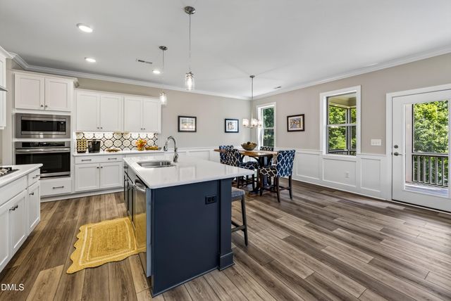 2812 Meadow Bluffs Way, Fuquay Varina, NC 27526