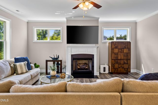 2812 Meadow Bluffs Way, Fuquay Varina, NC 27526