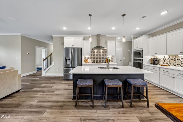 2812 Meadow Bluffs Way, Fuquay Varina, NC 27526