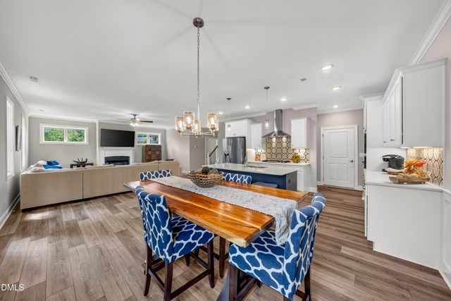 2812 Meadow Bluffs Way, Fuquay Varina, NC 27526
