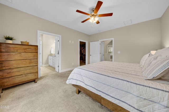2812 Meadow Bluffs Way, Fuquay Varina, NC 27526