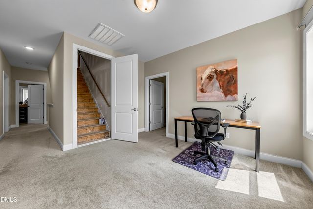 2812 Meadow Bluffs Way, Fuquay Varina, NC 27526