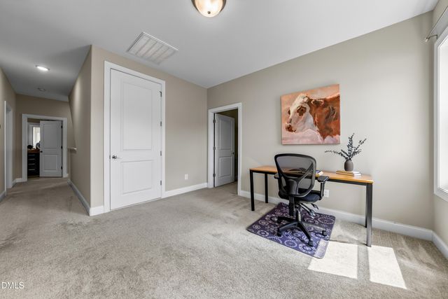 2812 Meadow Bluffs Way, Fuquay Varina, NC 27526