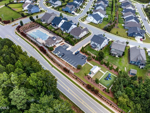 2812 Meadow Bluffs Way, Fuquay Varina, NC 27526