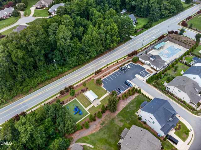2812 Meadow Bluffs Way, Fuquay Varina, NC 27526