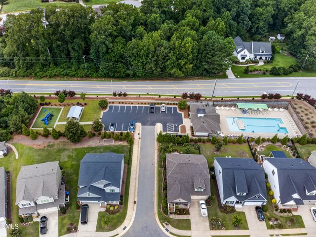 2812 Meadow Bluffs Way, Fuquay Varina, NC 27526