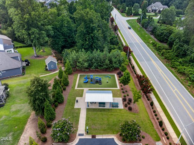 2812 Meadow Bluffs Way, Fuquay Varina, NC 27526