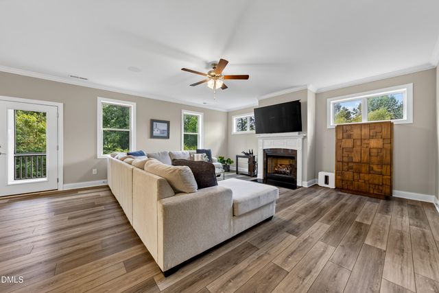 2812 Meadow Bluffs Way, Fuquay Varina, NC 27526