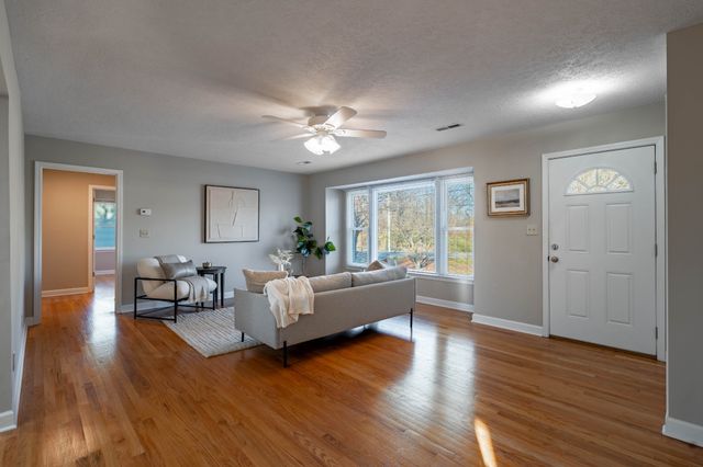 1514 5th Ave, W, Springfield, TN 37172
