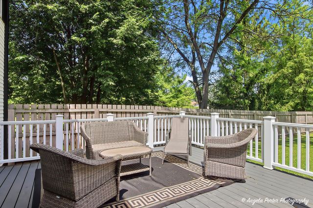 2412 Elk Drive, Spring Grove, IL 60081