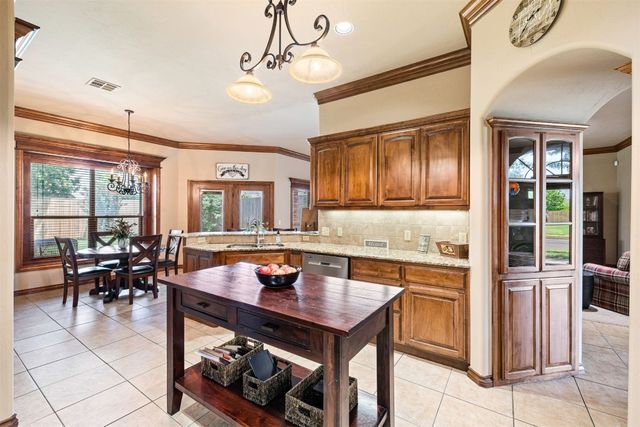 3604 Sagebrush Place, Yukon, OK 73099