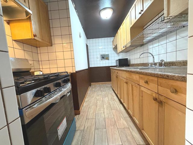 256 Shorewood Drive 2C, Glendale Heights, IL 60139