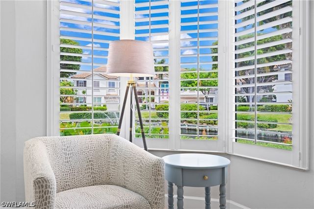 142 Colonade CIR 701, Naples, FL 34103