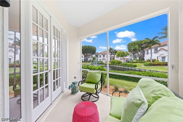142 Colonade CIR 701, Naples, FL 34103