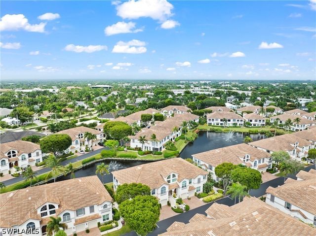 142 Colonade CIR 701, Naples, FL 34103