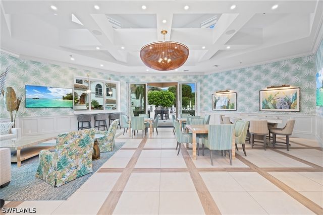 142 Colonade CIR 701, Naples, FL 34103