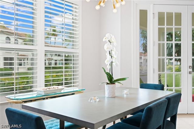 142 Colonade CIR 701, Naples, FL 34103