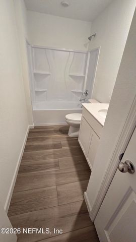 653 HOLLY LAKES Drive, Orange Park, FL 32073