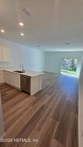 653 HOLLY LAKES Drive, Orange Park, FL 32073